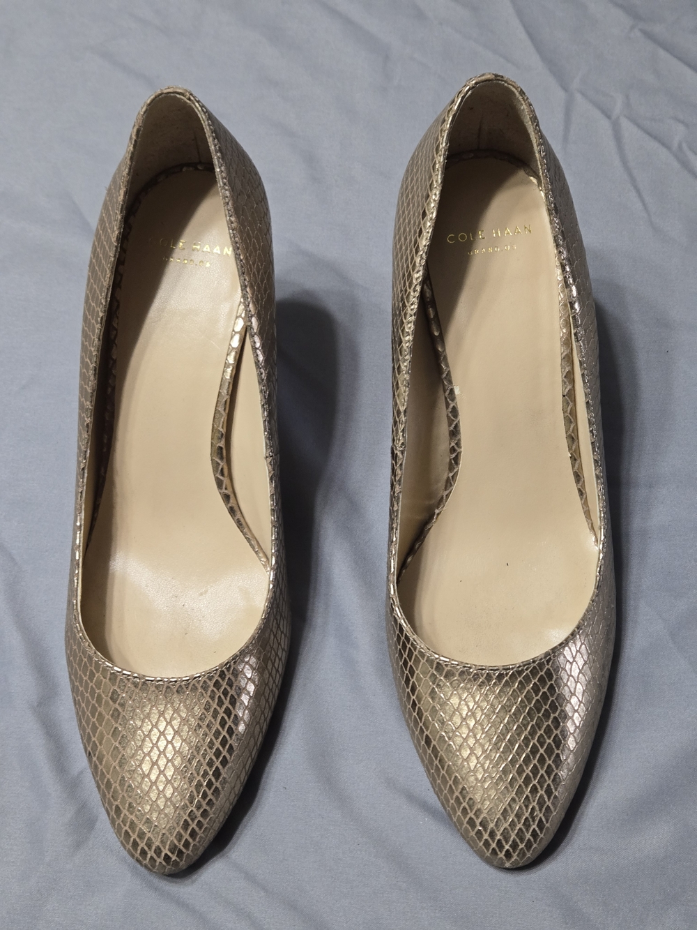 Cole Haan Sz 7.5 Gold Snake-Print Pointed Toe Pumps